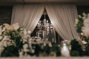 stone mill inn wedding decor head table backdrop