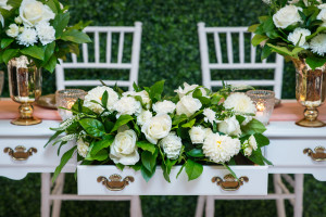 wedding decor niagara booth display boxwood backdrop