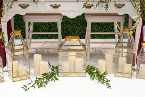 wedding show wedding decor booth display gold lanterns